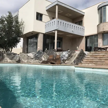 Villa Elisa